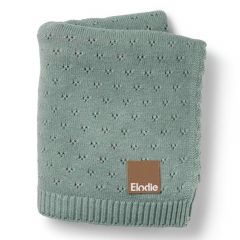 Couverture en maille