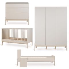 Chambre bébé Ashi : lit 70 x 140 cm + commode + armoire XL 3 portes + kit Junior