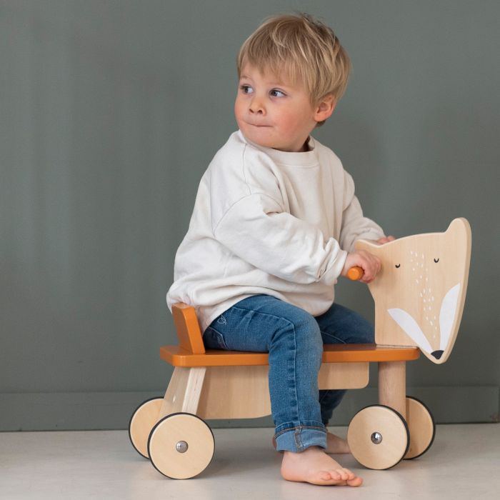 Velo d equilibre en bois de Trixie
