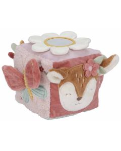 Cube d'activités en tissu