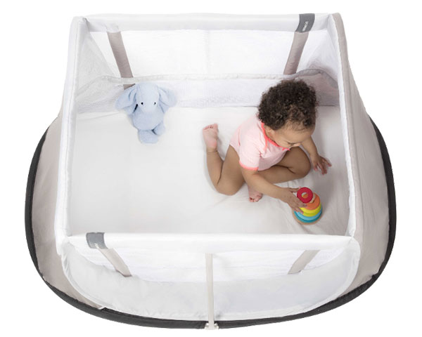 Lit de voyage AeroMoov - jouer